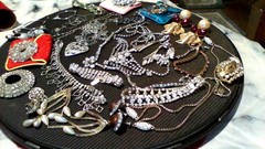 lot of vintage rhunestone jewelry please see all photos