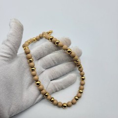 Vintage NAPIER Cream Beaded Necklace Gold Tone Simple Everyday Wear 16″
