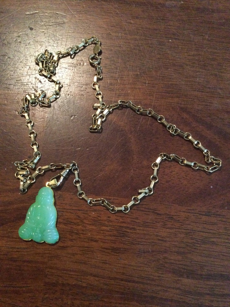 Vintage Accessocraft NYC Gold Tone Paper Clip Alt. Loop Necklace Green Buddha