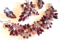 BOOK PIECE D&E JULIANA Red AB RS Bracelet Brooch Clip Earrings Vintage Set MINT!