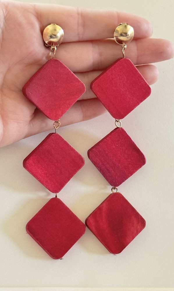 VTG Earrings Statement Clip Dangle Magenta Wood Chunky Shoulder Sweepers Rare