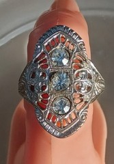 Art Deco Shield Ring w/3 Clear Stones Set In Silver Toned 18K Elec Plate Size 6