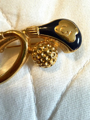 Vintage Golf Club Pin Brooch Goldtone 3 Iron Golf Ball MCM