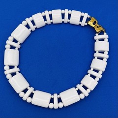 Vintage Monet Necklace Chunky White Lucite Choker 16″