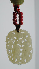 Vintage Carved Green Serpentine Necklace with Hand Tie Robe 26 in