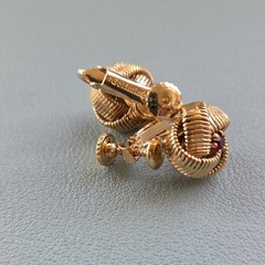 Adorable 1970 Vintage Goldmime Knotted Rope Clip On Earrings Ruby Stone