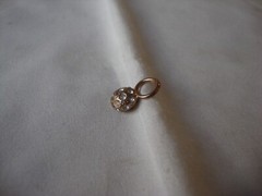 VINTAGE SMALL 2-SIDED BALL CLEAR RHINESTONE CLUSTER GOLD TONE CHARM/PENDANT