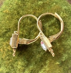 vintage style gold tone leverback drop earrings
