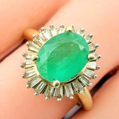 Stunning Marked 14k Gold Classic Emerald Diamond Ballerina Cluster Ring Sz 8
