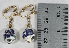 Vintage Cloisonne Enamel White/Blue Floral Drop Dangle Clip-On Earrings