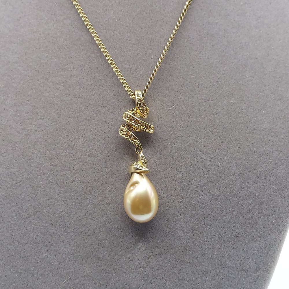 CAROL LEE SIGNED VINTAGE GOLDEN FAUX PEARL GOLDTONE CHAIN NECKLACE 15″