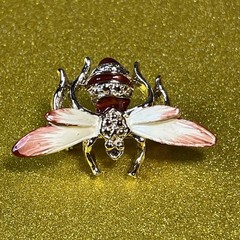 Vintage Brooch Bee Bug Insect Enameled Gold Tone Nature
