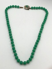 Green Peking Glass Bead Necklace 21″ Knotted 8.25 mm Vintage 1950s MCM
