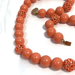 VINTAGE Orange Acrylic Metal Filigree Bead Necklace Gold Tone Box Clasp 18″