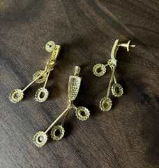 Gold Tone Multicolor Rhinestone Pendant & Screw Back Earrings Jewelry Set