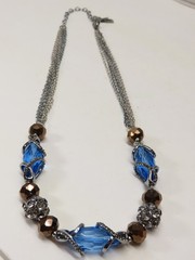 Vintage Signed Vera Wang Necklace Beaded Crystal Glass D5377