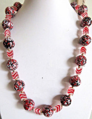 FIREWORKS! Vintage MidCentury Red Striped Spackled Plastic LUCITE BEADS NECKLACE