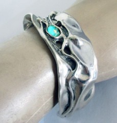 BIG HAGIT GORALI ISRAEL STERLING CUFF BRACELET, 6 1/2 INCHES WEARABLE, 42 GRAMS