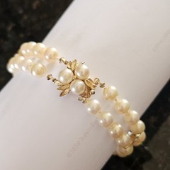 Ciner Faux Pearl Double Strand Beaded Bracelet Vintage Fancy Box Clasp 8.5 In