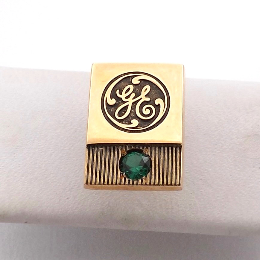 Vintage GE General Electric Solid 10k Gold Emerald Service Award Pin Tie Tac