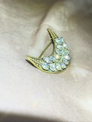 Unusual Antique Victorian Crescent Moon Brooch Prong Set Rhinestones Pin 1880s