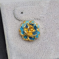 Vintage Cara Blue Enamel Flower Studs Pierced Earrings New Old Stock NOS 3/8″