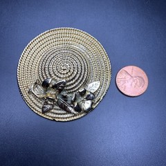 Sun Hat Brooch Pin Floral Flower Gold Tone Summer Wide Brim Vintage
