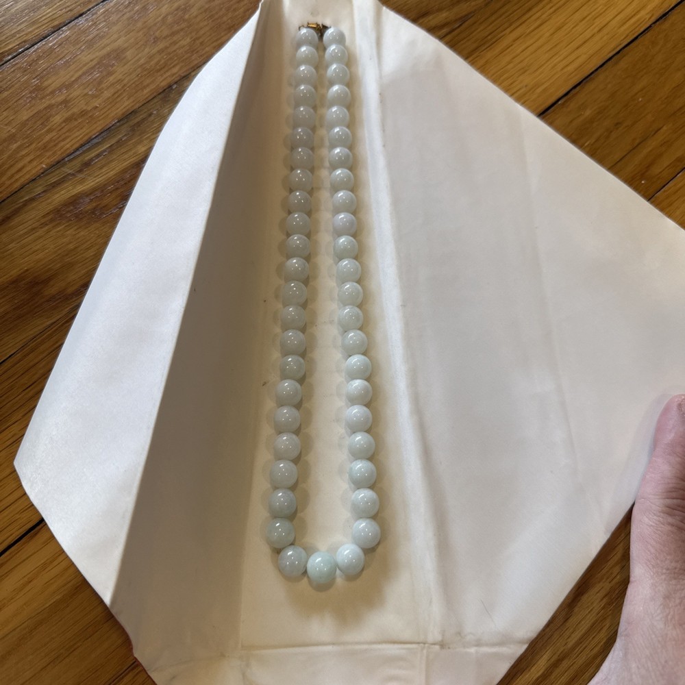 Vintage white jade 10mm beaded necklace, Barrel Clasp Approx 18” Never Removed