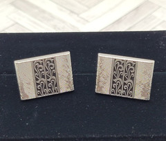 SWANK Vintage 1970 to 80s Silver Tone Textured Finish Filigree Center Cufflinks