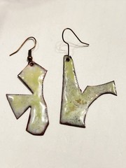 VTG MCM Brutalist Modern Handmade Abstract Asymmetrical Enameled Copper Earrings