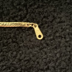 Avon Vintage 6.5in XXX Bracelet. Gold tone
