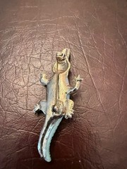 Vintage Gold Tone & Celluloid Alligator Crocodile Brooch Pin w/Red Eye-2 3/4 “