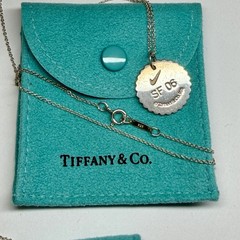 Tiffany 2006 Women Nike Marathon San Francisco Charm Pendant Silver 18”Necklace