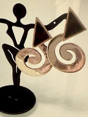 VINTAGE 925STERLING SILVER/BLACK STONE 1.5” DROP DANGLE SPIRAL EARRINGS~13 GRAMS