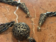 IRIDESCENT BRONZE BROWN BEAD GOLD FILIGREE BALL PENDANT 5 STRAND 22″ Necklace EU