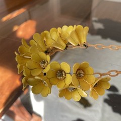 True Vintage 30s 40s Yellow Celluloid Bell Flower Necklace Peach Pink Chain 17″