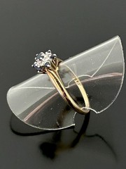 10k – 14k Gold Diamond & Sapphire Cluster Flower Ring Vintage 1980’s 2.1 grams