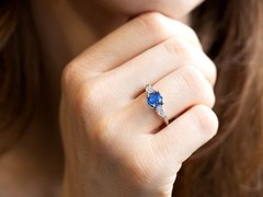 Vintage 1.83Ct Sapphire and 0.66Ct Pear Diamond Platinum Ring Circa 1980