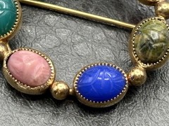 Egyptian Revival Vintage Gold Tone Semi Precious Stone Scarab Circle Brooch Pin