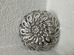Vtg Monet Silver Tone Flower Brooch Pin Signed 2.25” Diameter