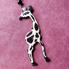 Vintage Ethnic Giraffe Carved Pendant Tribal Boho African 18″ Necklace N3