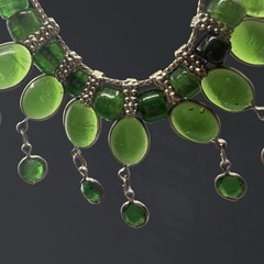 Vintage BOHO Bib Necklace GREEN GLASS Southwest Artisan Drop Dangle India Silver