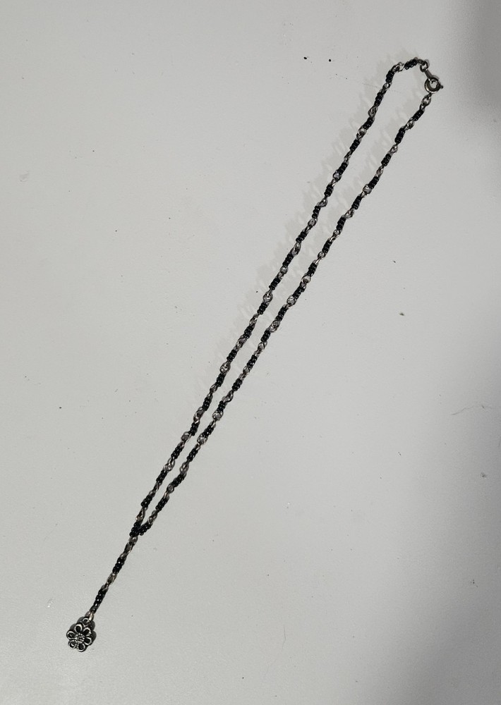 Vintage Black Beaded Chain Necklace With Silver Tone Daisy Flower Charm
