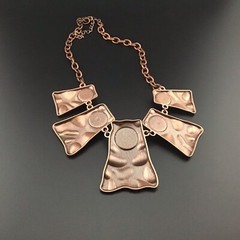 Vtg Necklace Dyed Howlite Hammered Copper Tone Metal Southwestern Style 16-18”L