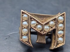 🔥 10K GOLD SEED PEARL HEAVY 1.9 GRAM SIGNED FRATERNITY PIN w/ 22K GOLD NUGGETS