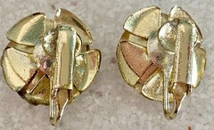 Vintage Brushed Gold Tone Rose Brooch & Matching Earrings Set 3D Floral Cluster
