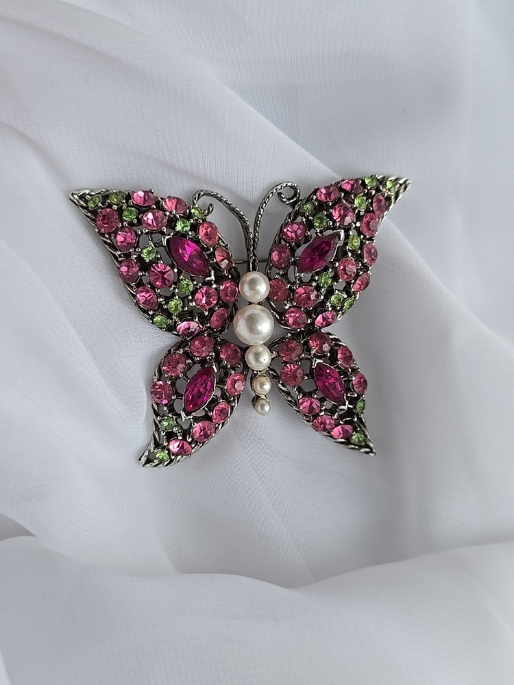 1970s Butterfly Pin Rhinestones of Pink and Green with Pearls