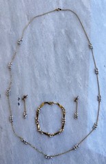Vintage Gold Tone Faux Pearl Cluster 29″ Necklace-Bracelet-Earrings Set