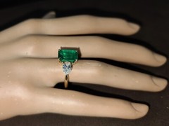 14k Yellow Engagement Ring 4.37ct. Natural Green Emerald Rectangular Shape