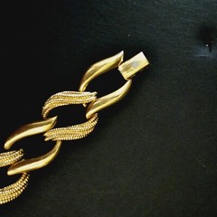 Napier Gold Tone Chain Link Bracelet with Fold Over Clasp Vintage